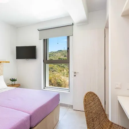 בית נופש Smili-naiades/3 Bedrooms, Luxury, Beachfront פלאקיאס